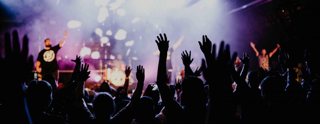 LES FESTIVALS MUSICAUX À NE PAS MANQUER CET ÉTÉ