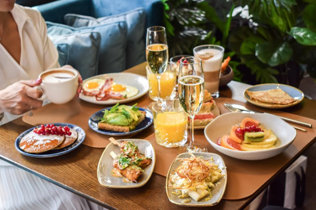 Hotel Five Seas - Brunch