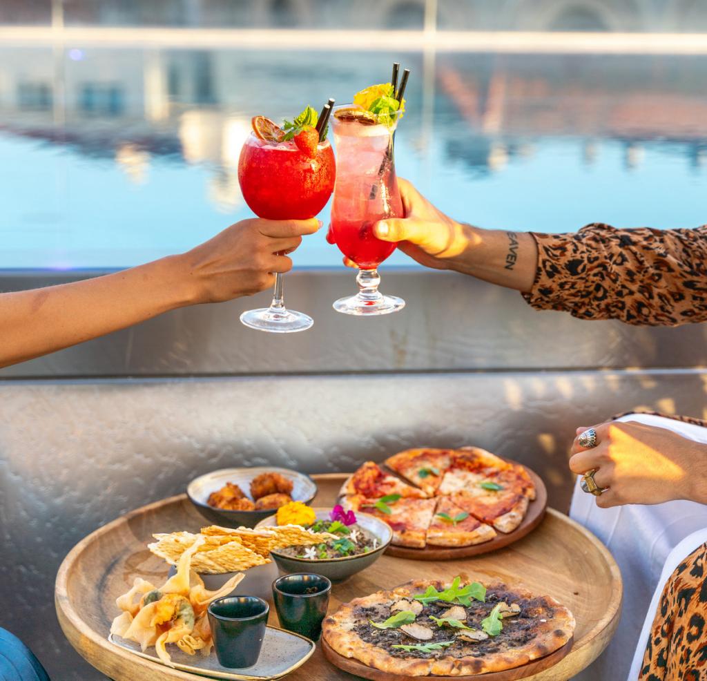 Hotel Five Seas - Lounge Bar