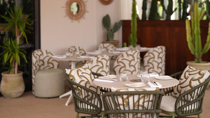 Hotel Five Seas - Restaurant & Lounge Bar